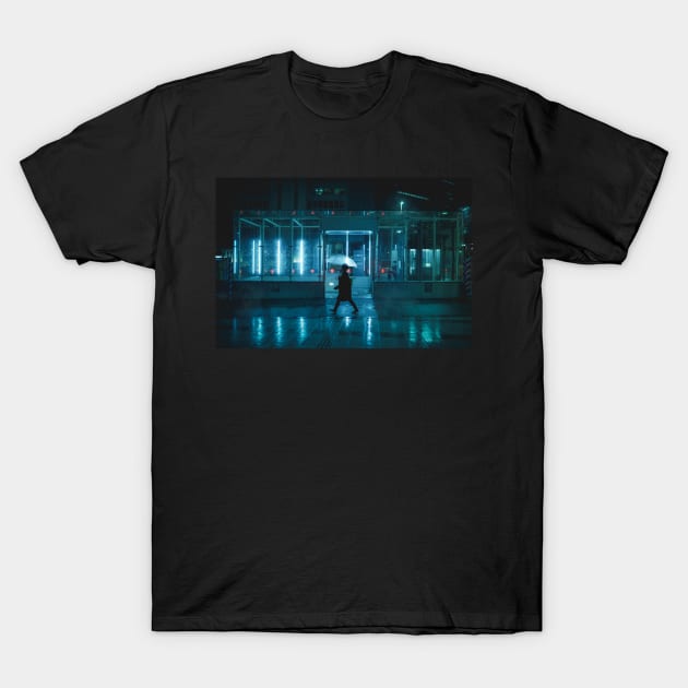 Neo Tokyo - Walking in the rain T-Shirt by TokyoLuv